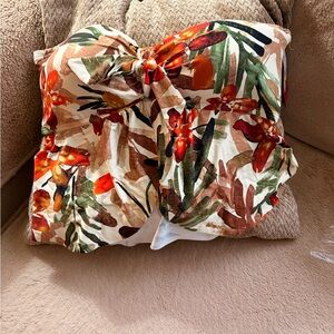 Vince Camuto earth tone Floral tankini Top